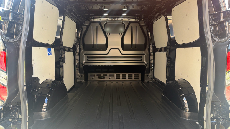 Ford Transit Custom 280 L1 Diesel Fwd 2.0 EcoBlue 136ps H1 Van Limited